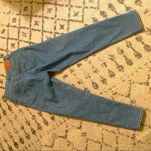 High waisted Levi’s Jeans straight leg 27